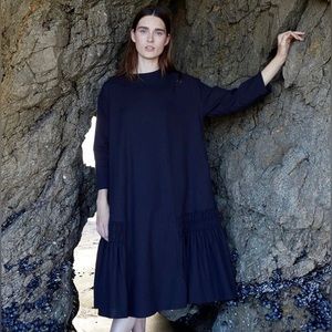 Black Crane minimalist flannel Black Dress